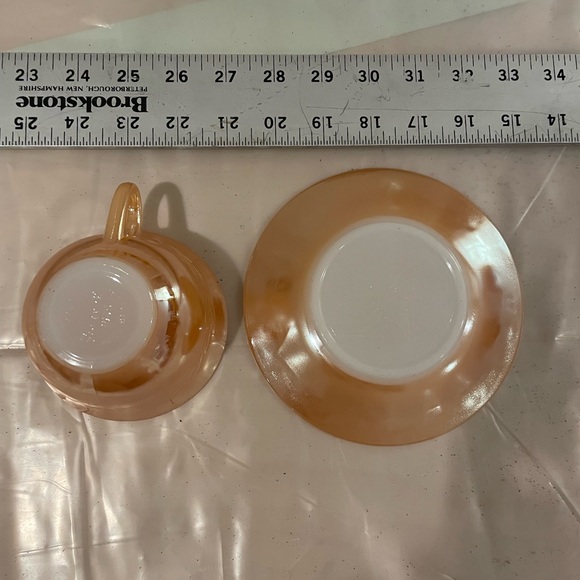 Vintage Anchor Hocking Peach Luster Laurel Leaf Cup and Saucer - Picture 4 of 4